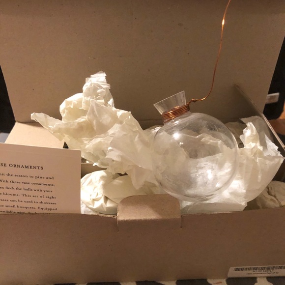 NIB Red Envelope set of 8 vase ornaments, each with an adjustable copper wire - Picture 2 of 6